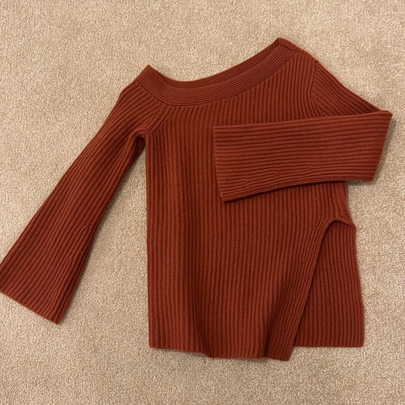 Club Monaco Cashmere Sweater - Picture 3 of 3